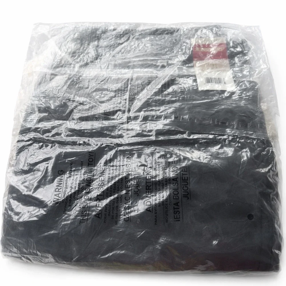 NWT-Wrangler Authentic Men’s Pants 40x32 Charcoal Black Straight fit - Picture 3 of 3